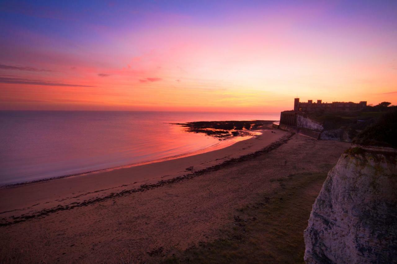 Picturesque Seaside Cottage Next To Viking Bay - برودستيرز المظهر الخارجي الصورة