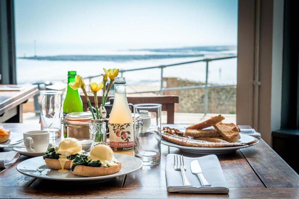 Picturesque Seaside Cottage Next To Viking Bay - برودستيرز المظهر الخارجي الصورة